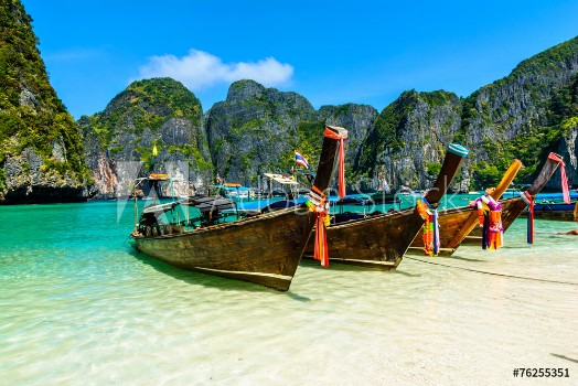 Bild på Long-tail boats in Maya Bay Andaman sea Thailand South Asia